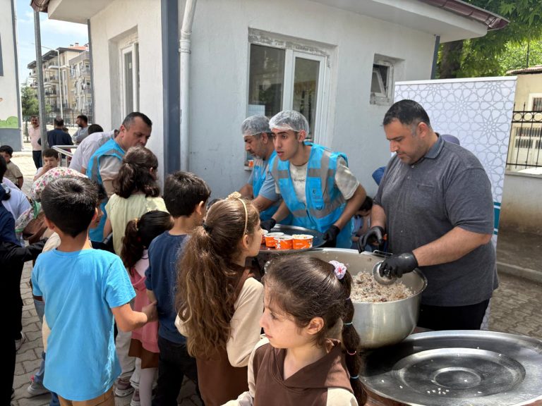 İlim Yayma Cemiyeti Adıyaman Şubesi’nden Eğitime Destek