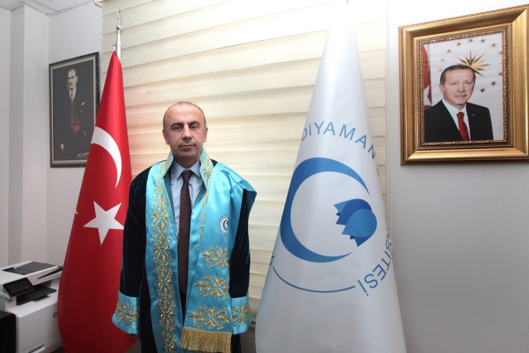 Rektör Kelleş’ten yeni öğrencilere “Hoş geldiniz” mesajı