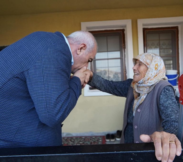 Milletvekili Özhan’dan Anneler Günü Mesajı
